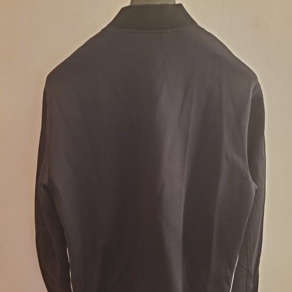 Theory black top size M - Picture 2 of 4